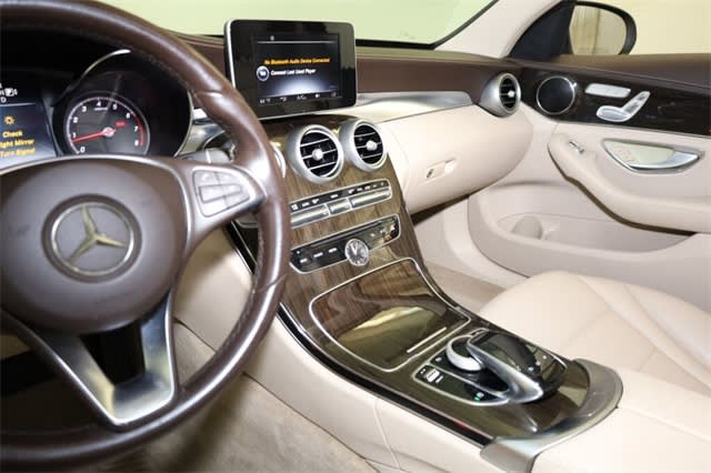 2015 Mercedes-Benz C-Class C 300 28