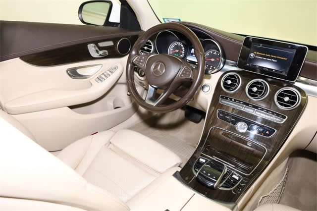 2015 Mercedes-Benz C-Class C 300 9