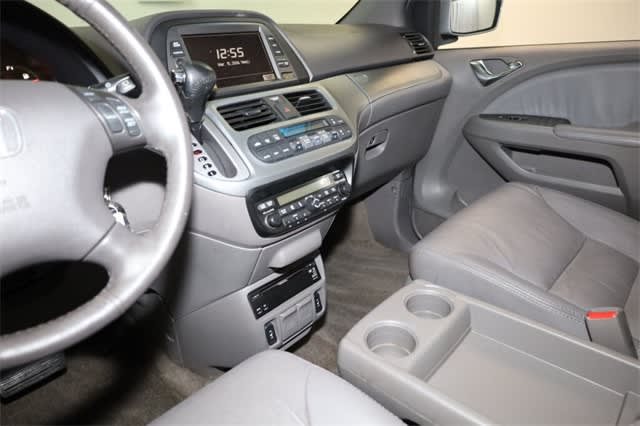 Thumbnail: 2010 Honda Odyssey - 28