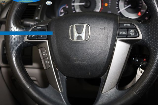 Thumbnail: 2012 Honda Odyssey - 31