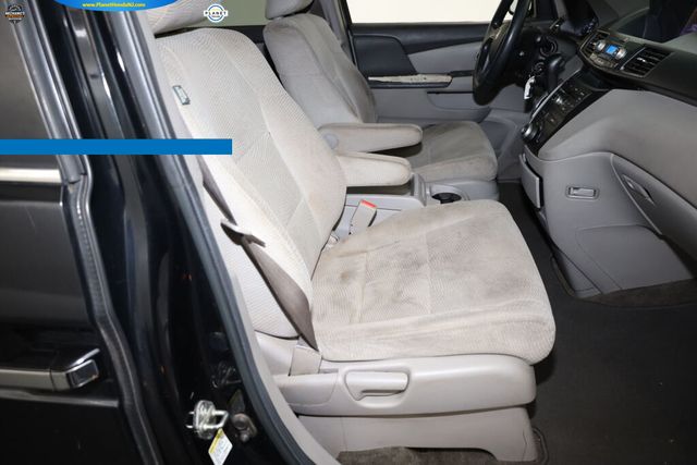 Thumbnail: 2012 Honda Odyssey - 35
