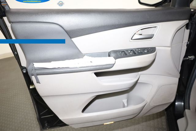 Thumbnail: 2012 Honda Odyssey - 26