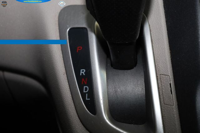 Thumbnail: 2012 Honda Odyssey - 16