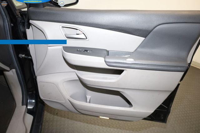 Thumbnail: 2012 Honda Odyssey - 33