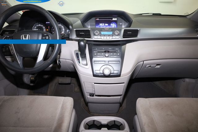 Thumbnail: 2012 Honda Odyssey - 14