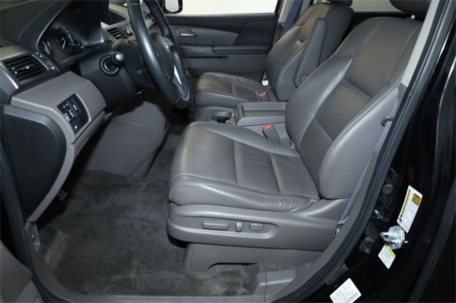 Thumbnail: 2011 Honda Odyssey - 10