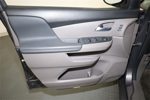 2015 Honda Odyssey Touring 27