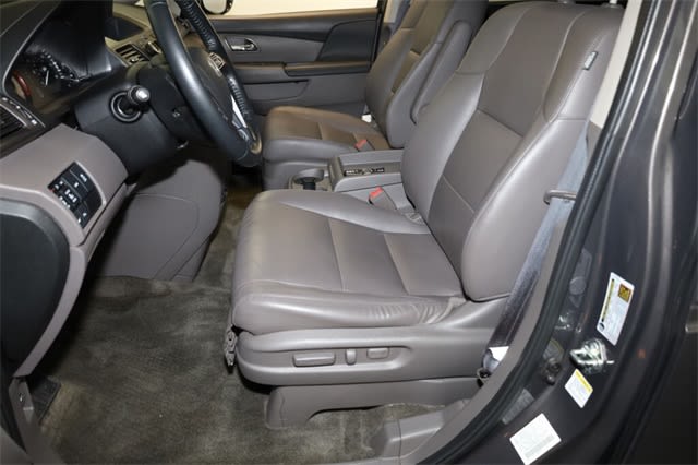 2015 Honda Odyssey Touring 10