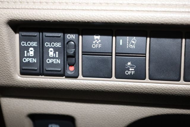 Thumbnail: 2020 Honda Odyssey - 28