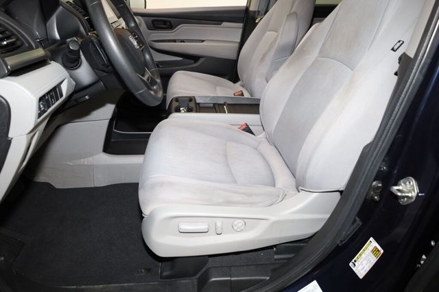 Thumbnail: 2018 Honda Odyssey - 10