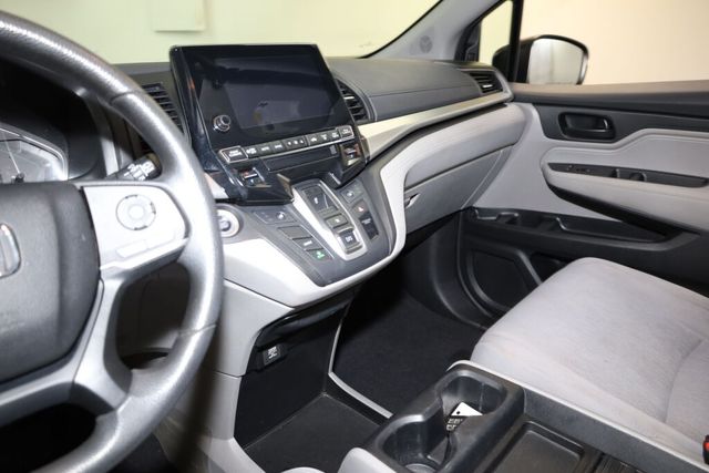 Thumbnail: 2018 Honda Odyssey - 9