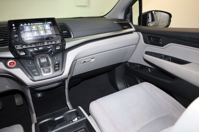 Thumbnail: 2018 Honda Odyssey - 29