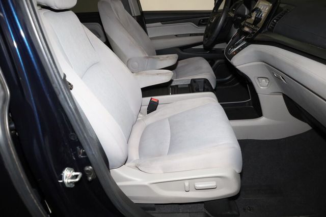 Thumbnail: 2018 Honda Odyssey - 11