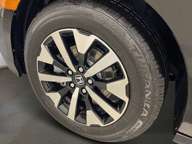 Thumbnail: 2026 Honda Odyssey - 8