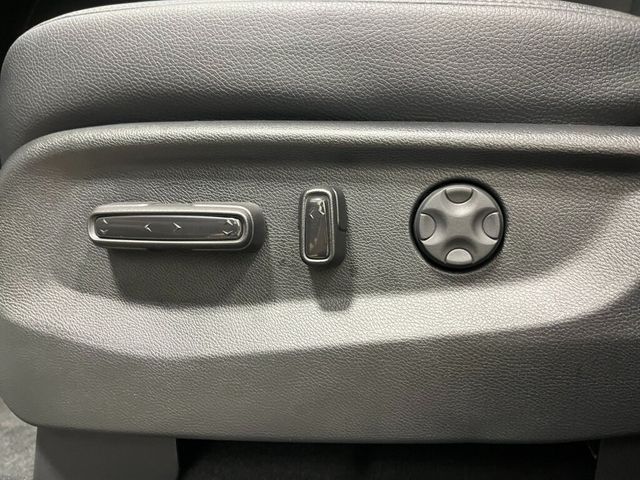 Thumbnail: 2026 Honda Odyssey - 21