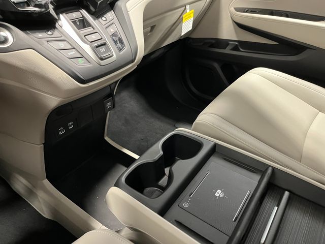 Thumbnail: 2026 Honda Odyssey - 24