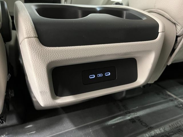 Thumbnail: 2026 Honda Odyssey - 26