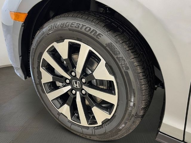 Thumbnail: 2026 Honda Odyssey - 8