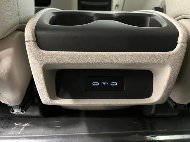 Thumbnail: 2026 Honda Odyssey - 25