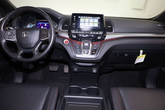 Thumbnail: 2024 Honda Odyssey - 14