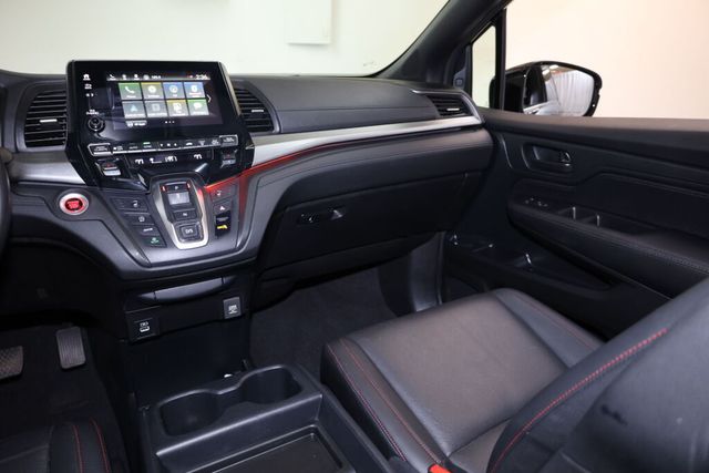 Thumbnail: 2023 Honda Odyssey - 14