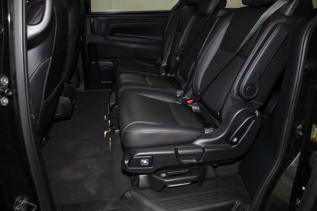 Thumbnail: 2023 Honda Odyssey - 12