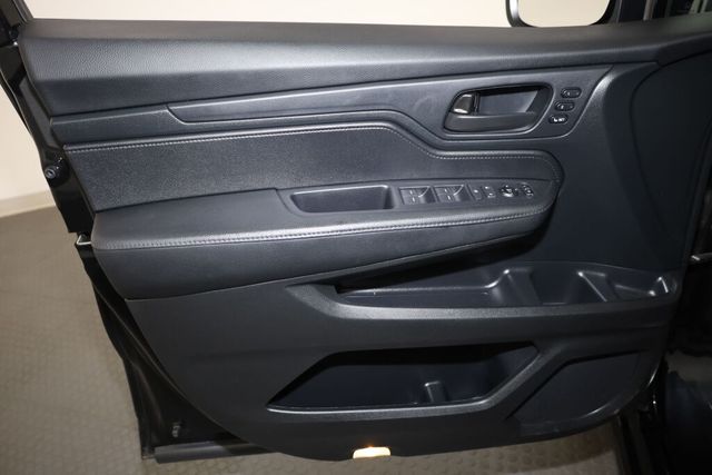 Thumbnail: 2023 Honda Odyssey - 27