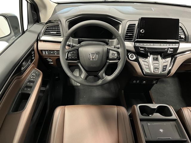 Thumbnail: 2026 Honda Odyssey - 10