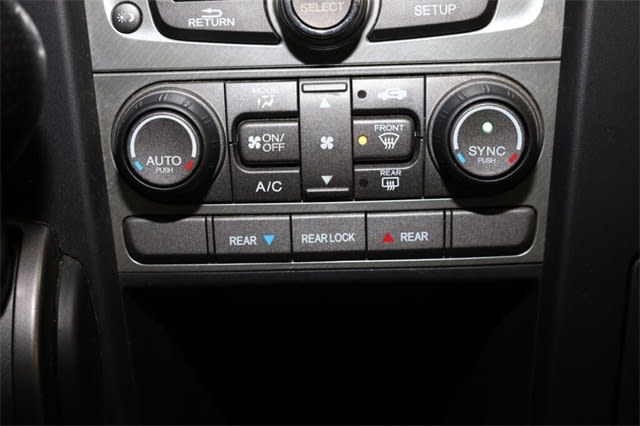 2015 Honda Pilot LX 32