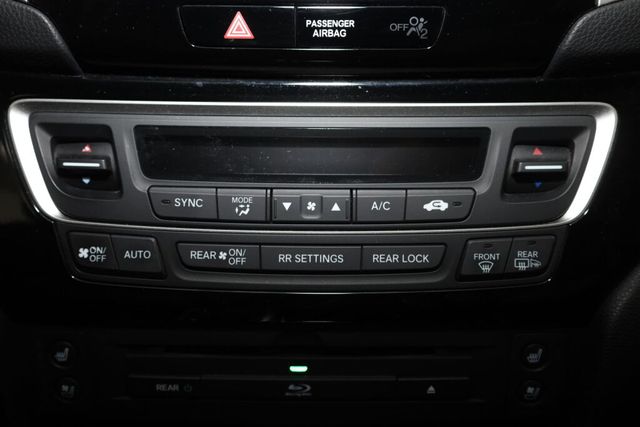 Thumbnail: 2016 Honda Pilot - 36