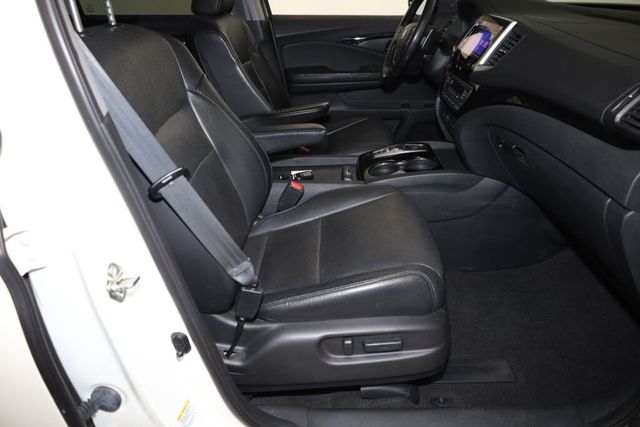 Thumbnail: 2016 Honda Pilot - 28