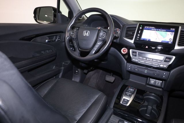 Thumbnail: 2016 Honda Pilot - 9