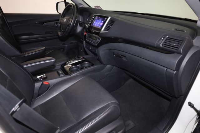 Thumbnail: 2016 Honda Pilot - 11