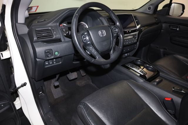 Thumbnail: 2016 Honda Pilot - 2