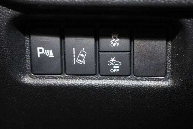 Thumbnail: 2016 Honda Pilot - 31