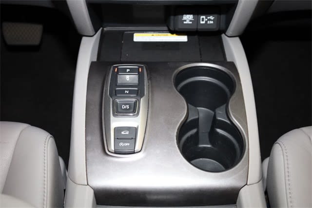 Thumbnail: 2022 Honda Pilot - 16