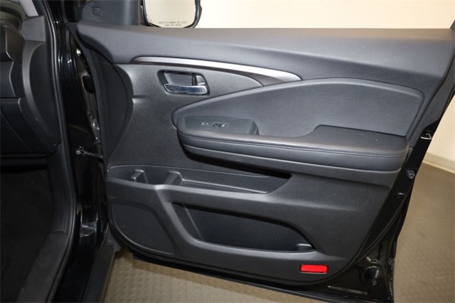 Thumbnail: 2022 Honda Pilot - 30