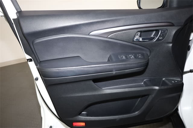 Thumbnail: 2022 Honda Pilot - 27