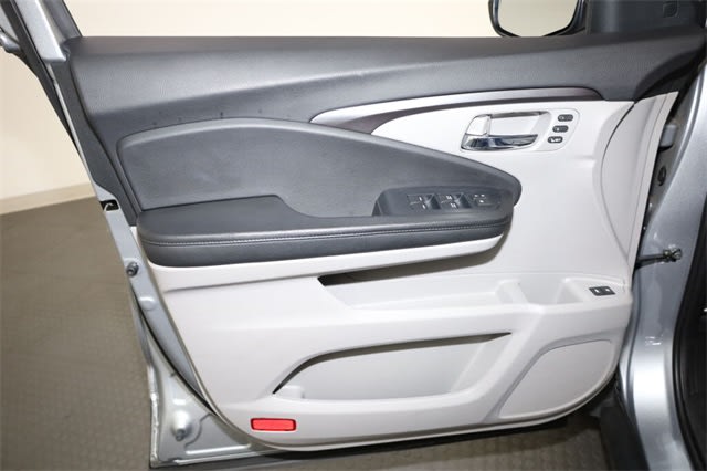 Thumbnail: 2022 Honda Pilot - 28