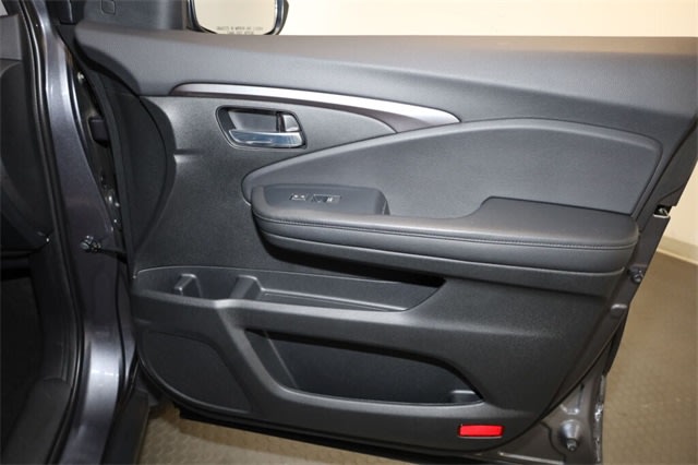 Thumbnail: 2022 Honda Pilot - 29