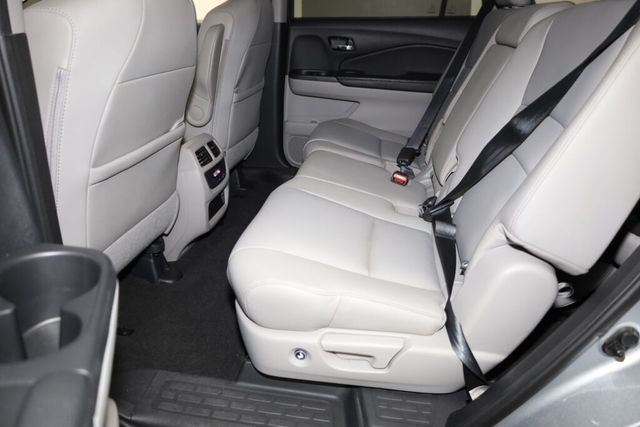 Thumbnail: 2019 Honda Pilot - 12