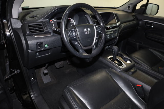 Thumbnail: 2017 Honda Pilot - 2