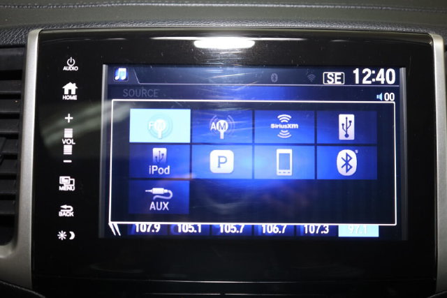 Thumbnail: 2017 Honda Pilot - 32