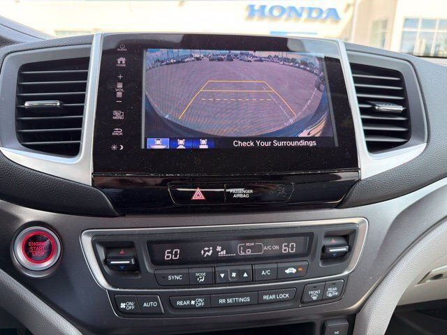 Thumbnail: 2018 Honda Pilot - 11