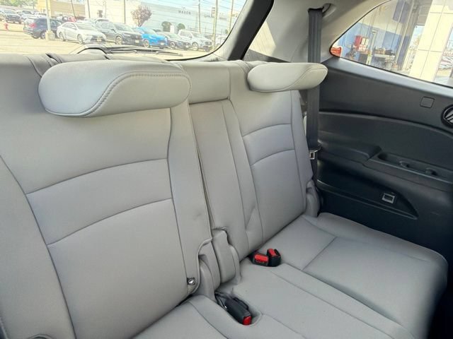 Thumbnail: 2018 Honda Pilot - 17