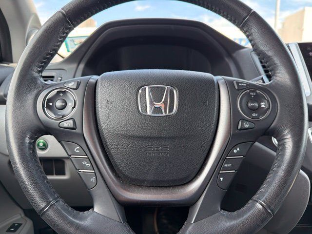 Thumbnail: 2018 Honda Pilot - 10