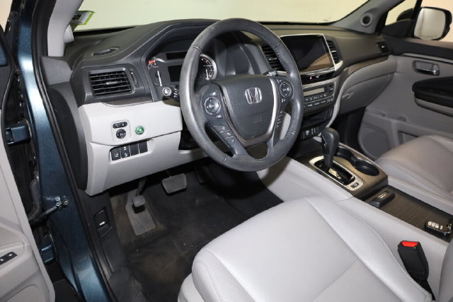 Thumbnail: 2018 Honda Pilot - 2