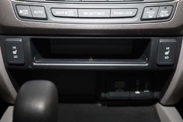 Thumbnail: 2018 Honda Pilot - 36