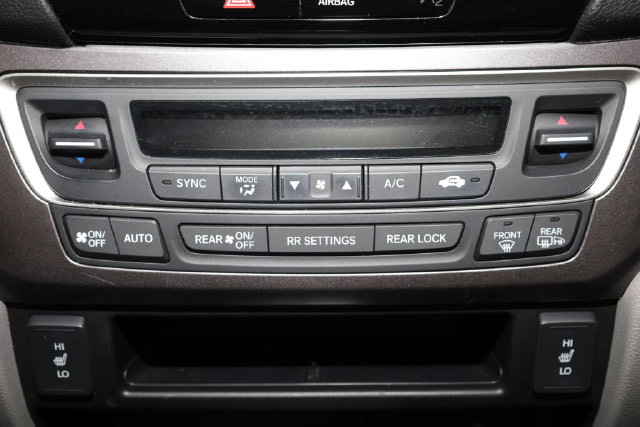 Thumbnail: 2018 Honda Pilot - 35