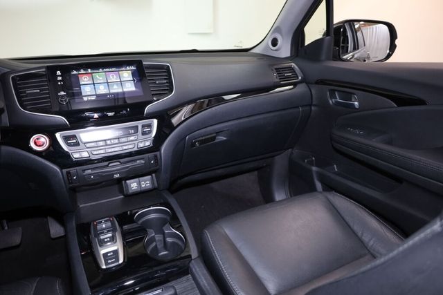 Thumbnail: 2020 Honda Pilot - 14